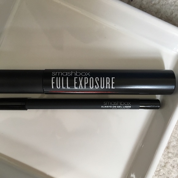 Smashbox mascara and eyeliner Set! - Picture 1 of 3